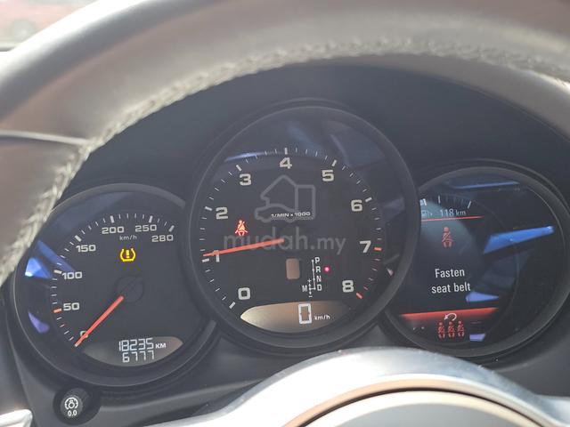 2020 Porsche MACAN  2.0L (A) Unregister low mileag - 4