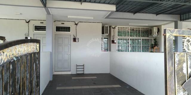 Townhouse Unit Bawah House for rent in Sitiawan, Perak