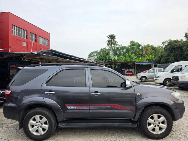2011 Toyota FORTUNER 2.7 ( TIP TOP ) - 2