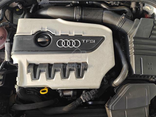 Audi TTS 2.0 Cabriolet Roadster  - 4