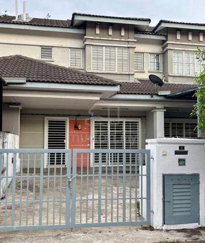 Double Storey Teres Cassia Bandar Putera 2 Klang, Selangor 1