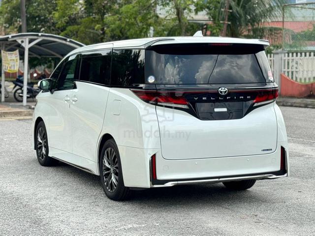2023 Toyota VELLFIRE 2.4 Z Premier Black Interior - 4