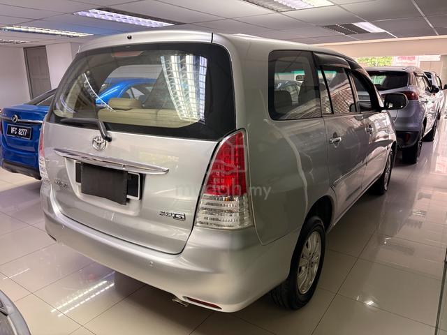 2009 Toyota INNOVA 2.0 G FACELIFT (A) - 4