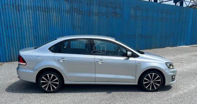 2017 Volkswagen VENTO 1.2 TSI HIGHLINE (A)FACELIFT - 4