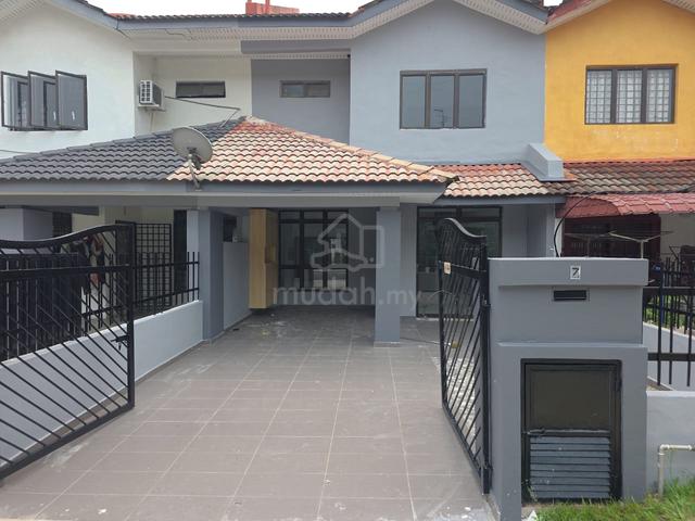 Taman Mount Austin Double Storey House Gate & Guarded 1