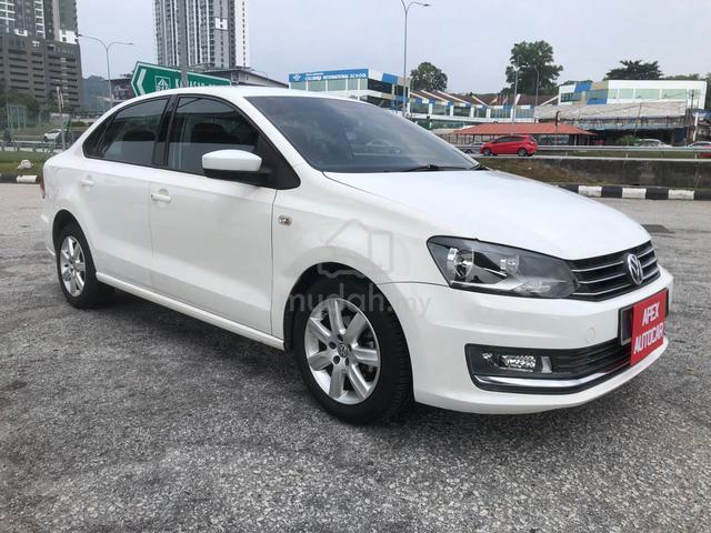 Volkswagen VENTO 1.6 (A) LEATHER SEAT LIKE NEW - 1