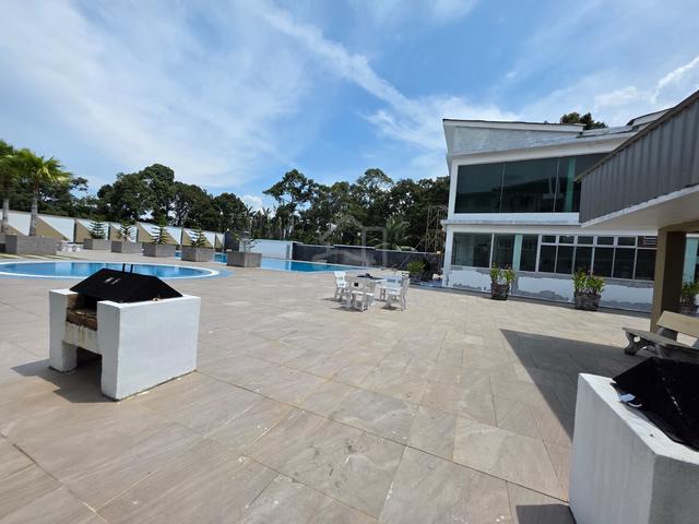 The Pines Residence 3