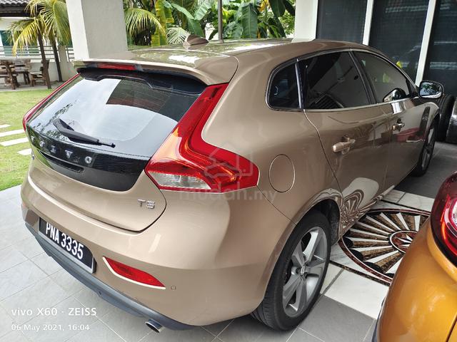 2017 Volvo V40 2.0 T5 DRIVE E FACELIFT (A) - 3