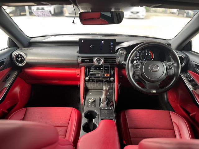 2021 Lexus IS300 2.0 F-SPORT / LIKE NEW / RED LTHR - 5