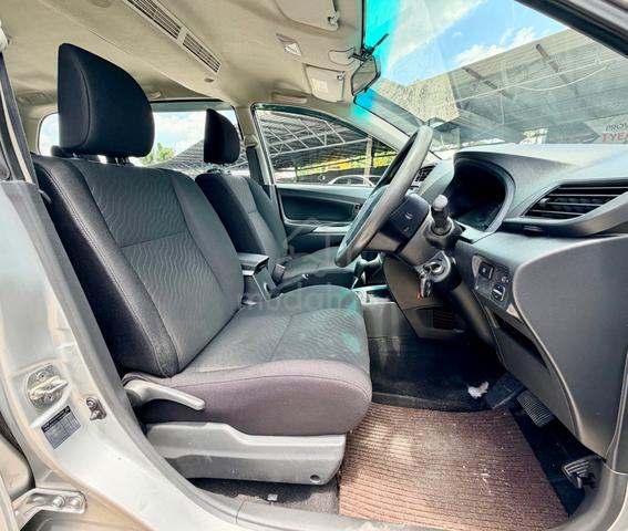 TRUE 2016 Toyota AVANZA 1.5 G FACELIFT (A)CAN LOAN - 5