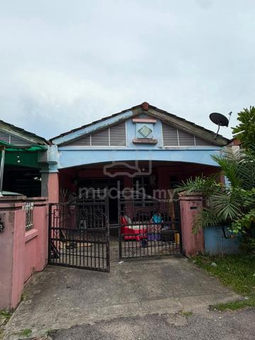 Taman Pulai Indah / Johor Bahru / Johor 1