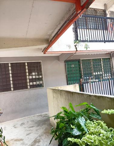 Flat Kulai 1