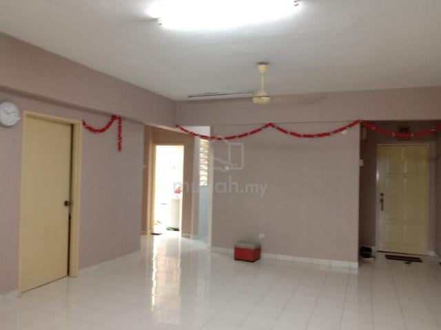 Zamrud Apartment 1