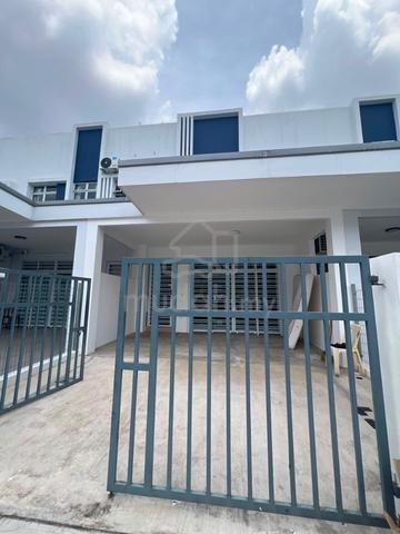 Dato Onn Renovated New Unit Double Storey 1