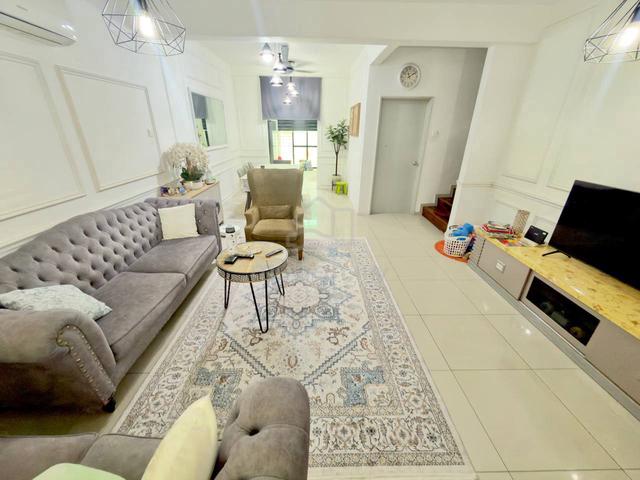 NICE📍Groundfloor Townhouse 1.5 Storey Park Villa Bukit Puchong 2 G&G 1
