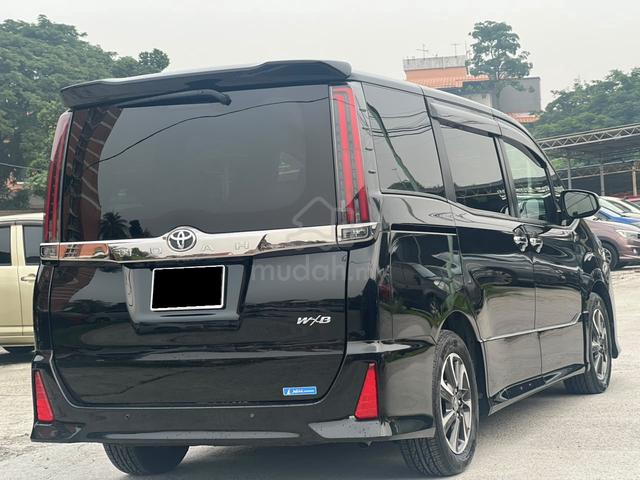 2021 Toyota NOAH 2.0 SI WXB 3 EXCELLENT CONDITION - 2