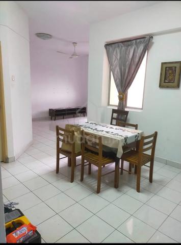 Persiaran Tanjung Apartment 2