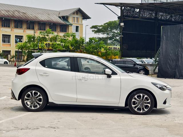 -2015 Mazda 2 1.5 SKYACTIV-G Cute Cute (A) F/Loan - 5