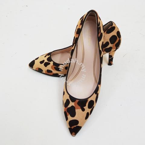 Cole haan leopard heels online