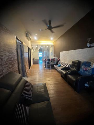 Single-storey terrace house at Lorong Bayor Bukit, Tabuan Jaya 1