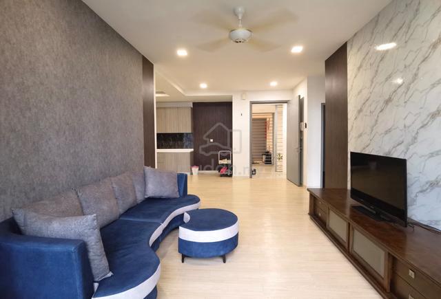 LakeFront Residence 1