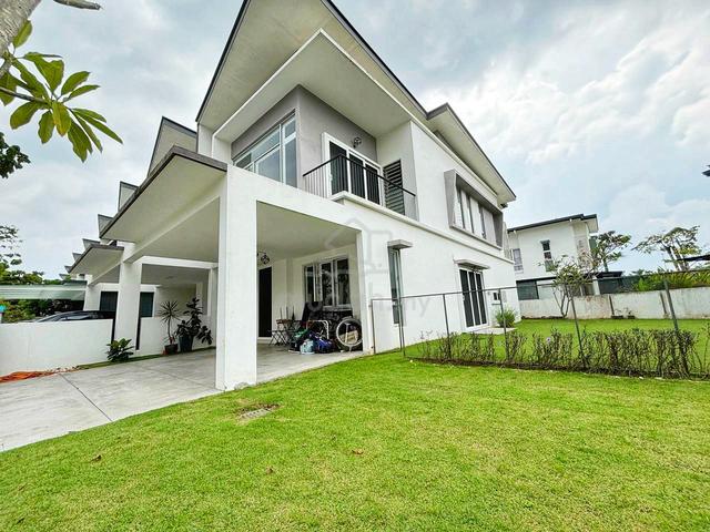 [SPACIOUS)CornerLot 2 storey Parkfield Residence, Kajang 2, selangor 1