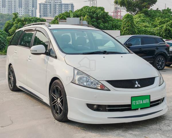 2010 MITSUBISHI GRANDiS 2.4 POWER BOOT (A) - 2