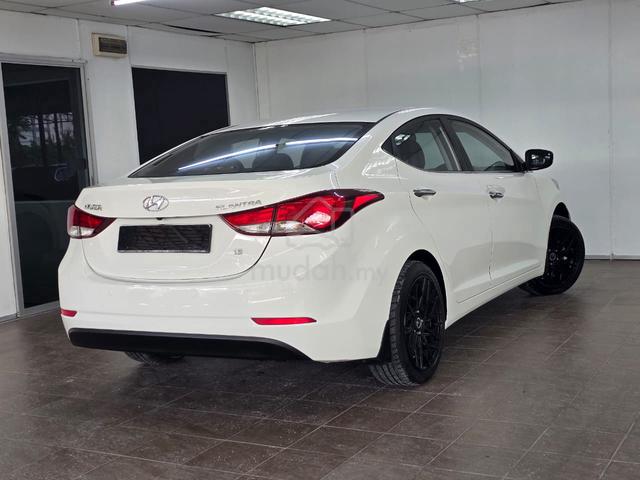 2015 Hyundai ELANTRA 1.8 PREMIUM (A) - 4