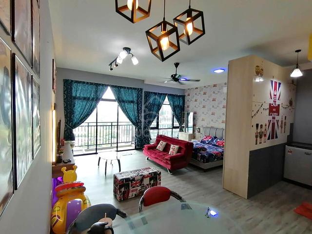 Molek Regency 1