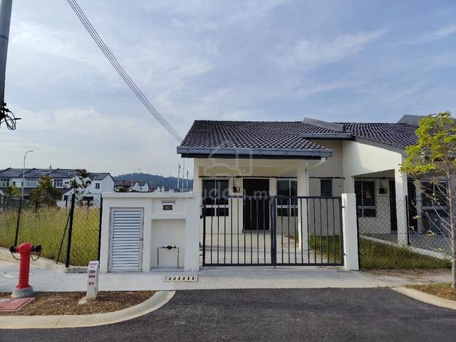 Rumah Teres Seriya Iringan Bayu Seremban 1