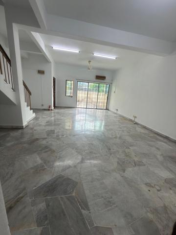For Rent by Owner｜Double Storey Terrace House in Klang 1