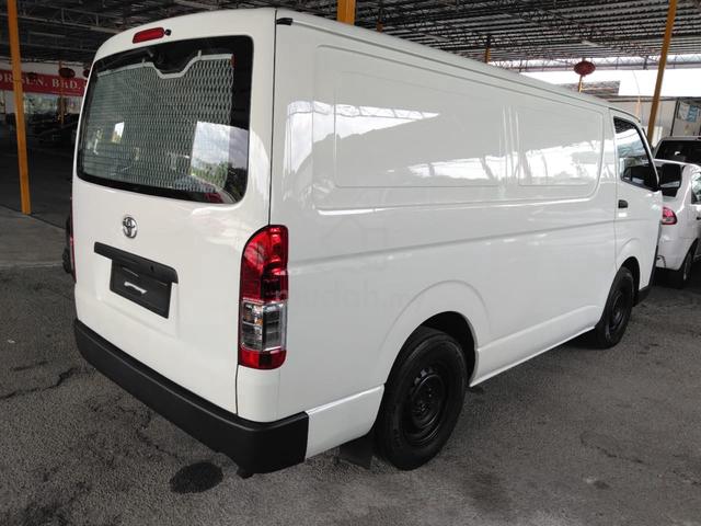 2014 Toyota HIACE PANEL VAN 2.5 (M) DIESEL - 2
