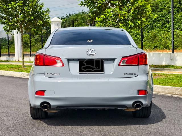 {2009} Lexus IS250 2.5 SPORT FACELIFT (A) Car King - 3