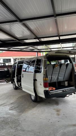 1996 Toyota HIACE 2.8 LH-113R (M) - 3