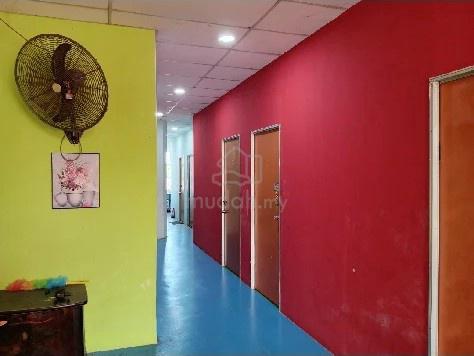 Bilik sewa utk lelaki area kg padang kuantan 1
