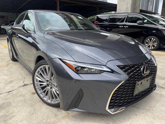 2021 Lexus IS300 2.0 VL (7k Milleage) - 1
