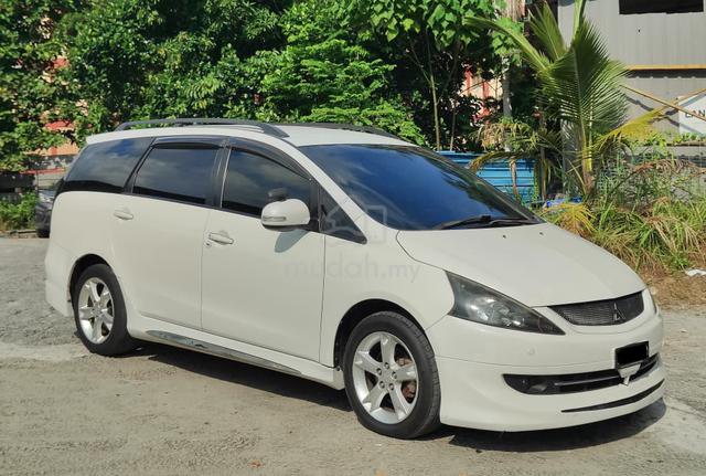 2012 Mitsubishi GRANDIS 2.4 MIVEC ENHANCED (A) - 1