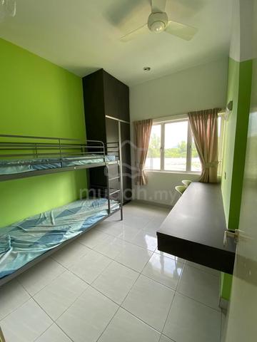 Room or Car Park for Rent KONDOMINIUM TIMUR PERDANA Female unit 1