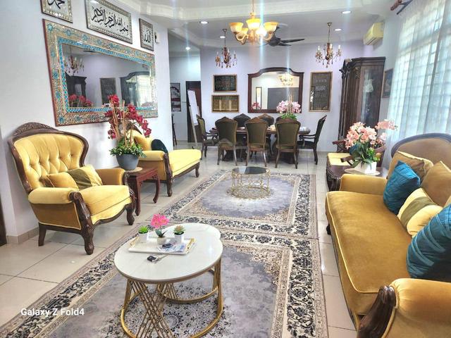 Mont Callista 3 Storey Semi-D Well Renovated House 1