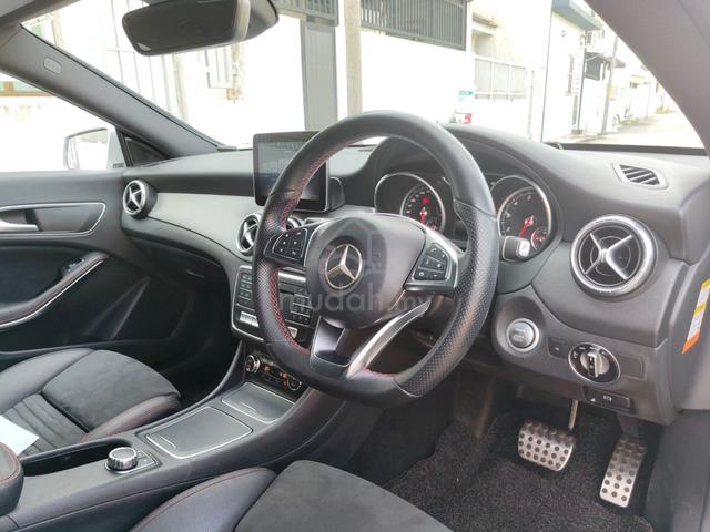 2017 Mercedes Benz CLA180 1.6 AMG  (A) - 4