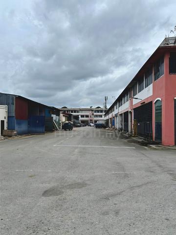 Below Market Senai @ Jalan Idaman 1.5 Storey Factory For Rent 1