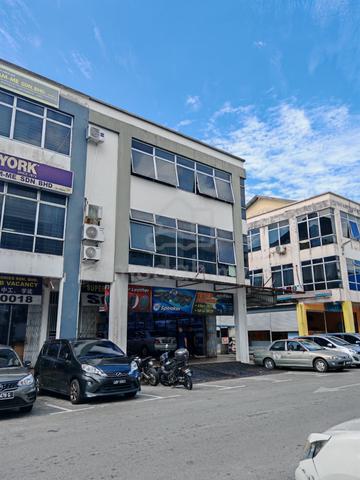 Taman Lee Ling Emart Matang 1