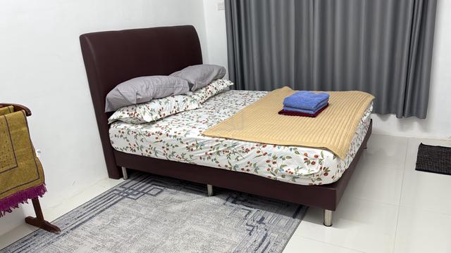 Homestay near DATARAN AUSTIN, GONG BADAK 1