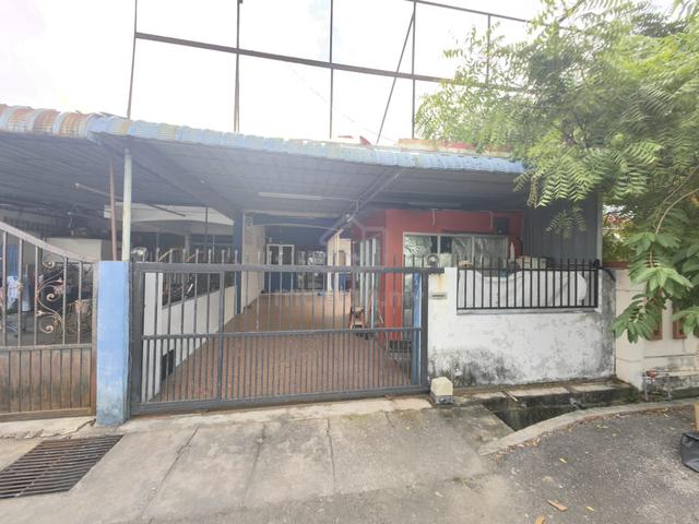 1 Story near Kampung Jawa and Bayan Lepas for Foreign work hostel 1