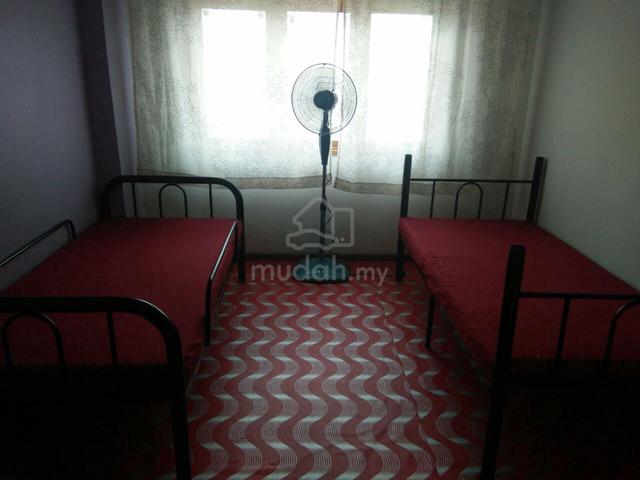 Master Room Sharing dan Toilet Grup Wanita 2 Minit LRT Cempaka 1