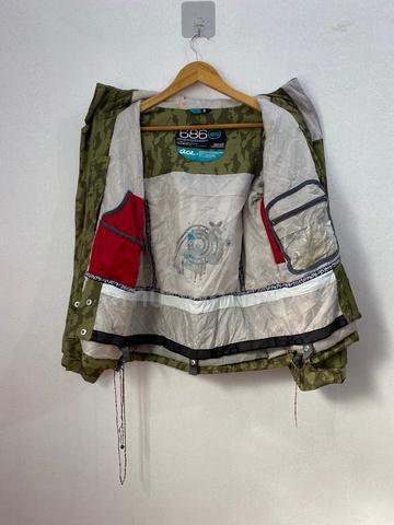 686 ACE x Freddi C 2004 Face Camo Snowboard Jacket - photo 4 of 6