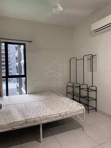 Female Unit - Master Room for Rent Near Taman Connaught 1