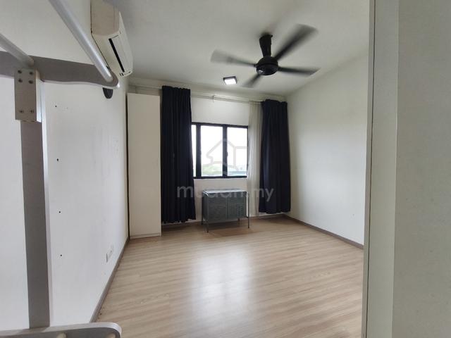 master bedroom for professionals 1