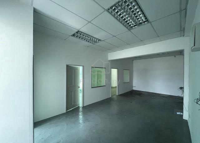 Pavilion Bundusan      |     3 Rooms     |   Office 1