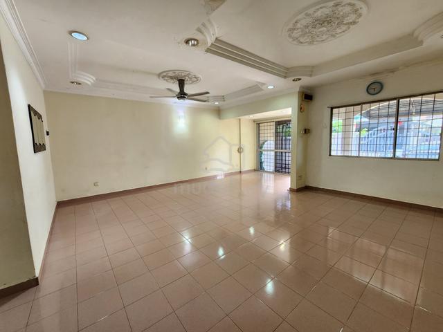 1Sty End Lot SD11 BANDAR SRI DAMANSARA [ Renovated ] 1